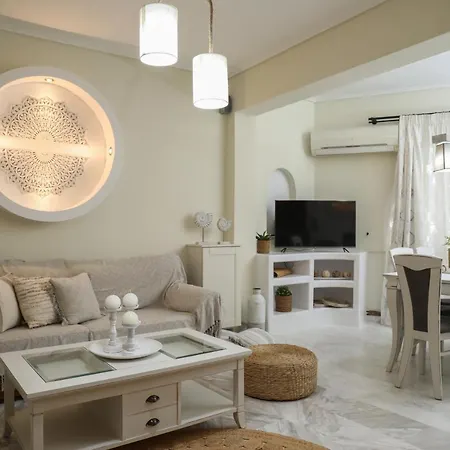 Elegance Naxos Apartment *